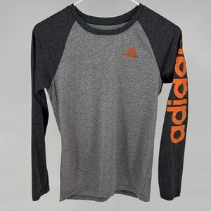 Under Armour boys long sleeve gray t-shirt size M 10/12.